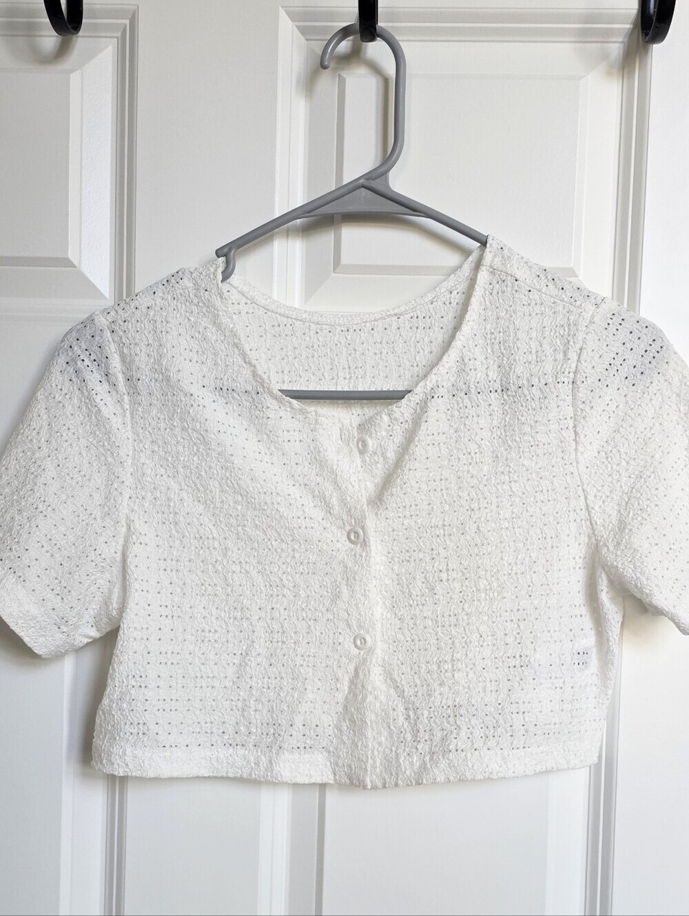 White Eyelet Lace Cropped Cardigan Top Girls Size 11Y Button Front Summer